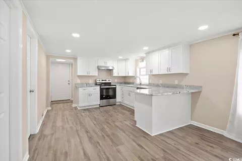 Kitchen - 3871 E Highway 9, Loris, SC 29569 photo 1 of 4