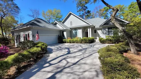 910 Frinks Ct, North Myrtle Beach, SC 29582