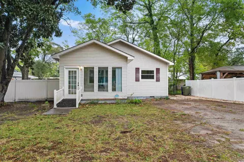 113 Cedar Dr N, Surfside Beach, SC 29575