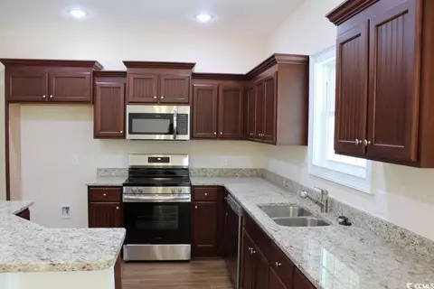 Kitchen - 966 Log Cabin Rd, Loris, SC 29569 photo 2 of 4