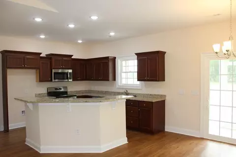 Kitchen - 966 Log Cabin Rd, Loris, SC 29569 photo 1 of 4