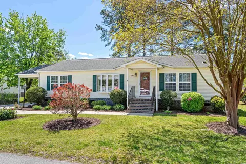 4362 Erie Dr, Little River, SC 29566