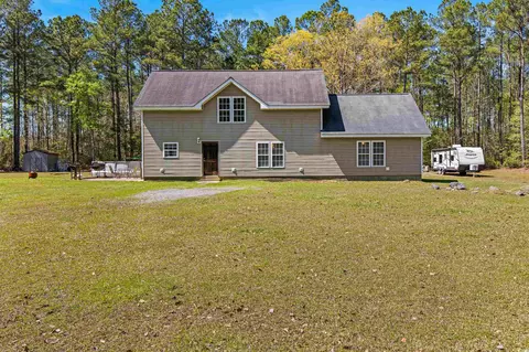 296 Pinetree Rd, Hemingway, SC 29554