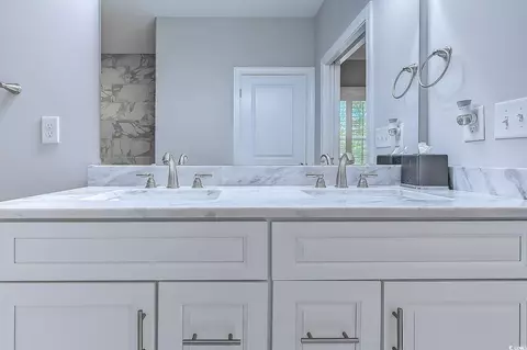 Bath - 2500 Suzanne Dr, Conway, SC 29526 photo 2 of 7