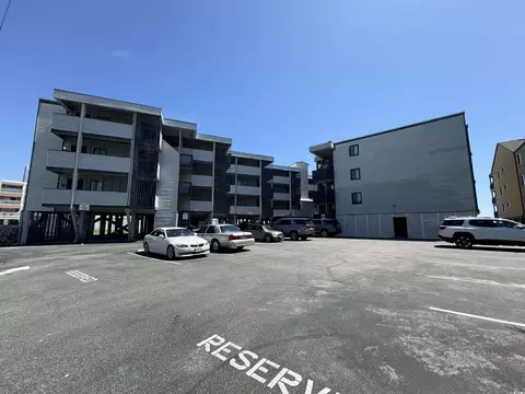 814 N Waccamaw Dr #104, Murrells Inlet, SC 29576