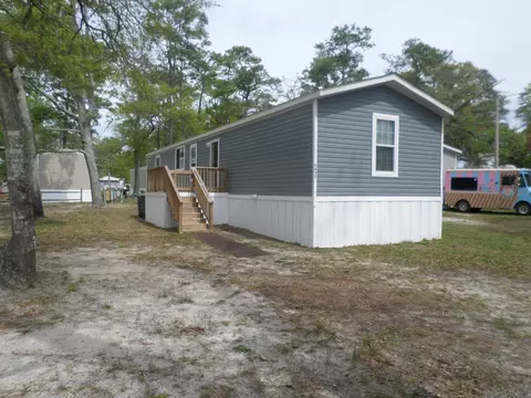 4603 Pelican St, North Myrtle Beach, SC 29582