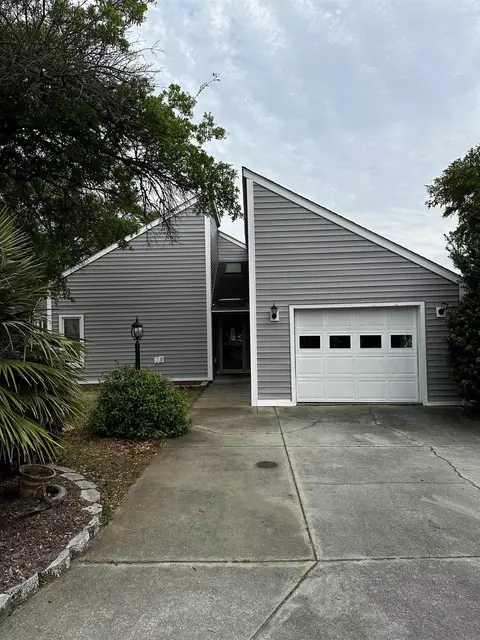 122 Live Oak Dr, North Myrtle Beach, SC 29582