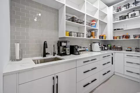 Kitchen - 1361 Brookgreen Dr, Myrtle Beach, SC 29577 photo 4 of 5