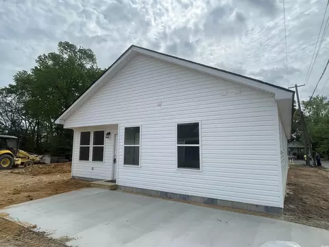 380 Moore St, Lake City, SC 29560