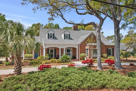 10409 Lake Shore Dr, Myrtle Beach, SC 29572