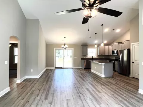 939 Barrett St, Loris, SC 29569 photo 10