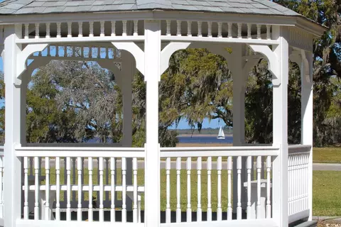 712 Belle Rive Rd, Georgetown, SC 29440 photo 2