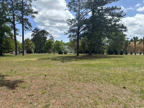 712 Belle Rive Rd, Georgetown, SC 29440