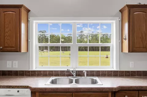 Kitchen - 1254 Daisy Rd, Loris, SC 29569 photo 5 of 5