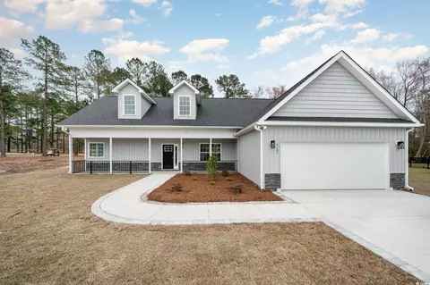 387 Log Cabin Rd, Loris, SC 29569