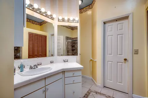 Bath - 564 Circle Dr, Surfside Beach, SC 29575 photo 2 of 3