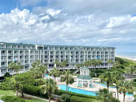 601 Retreat Beach Cir #304, Pawleys Island, SC 29585