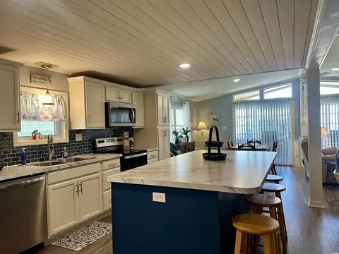 463 Sandpebble Dr, Surfside Beach, SC 29575 photo 4