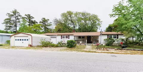 818 Seaside Dr, North Myrtle Beach, SC 29582