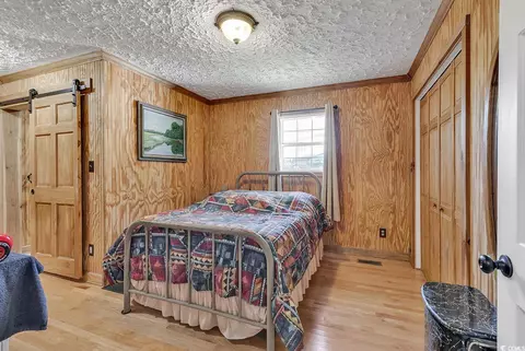 Bedroom - 1186 Pine Loop Rd, Conway, SC 29526 photo 4 of 5