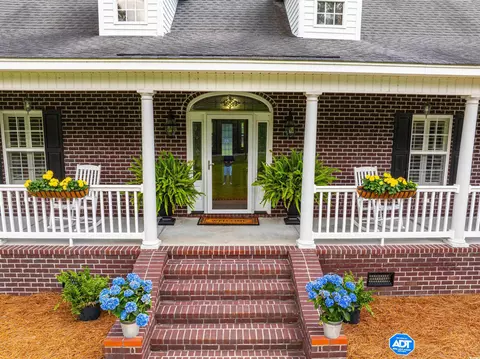 171 Seminole Ln, Georgetown, SC 29440