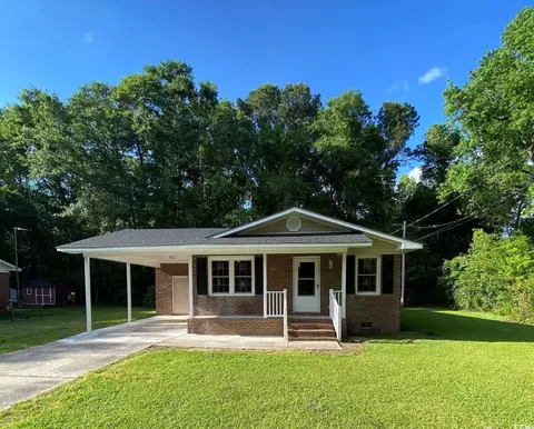 100 Plum St, Hemingway, SC 29554