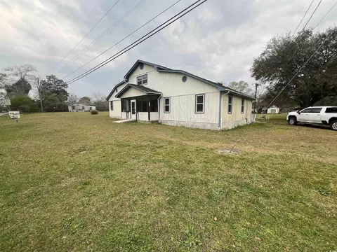 415 N Beech Ave, Andrews, SC 29510