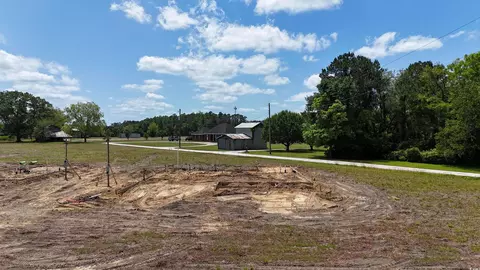 Exterior - 8237 Kerl Rd, Conway, SC 29526 photo 3 of 5