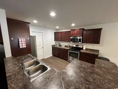 Kitchen - 73 Timber Run Dr, Georgetown, SC 29440 photo 1 of 6