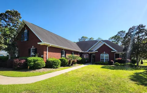 8224 Forest Lake Dr, Conway, SC 29526
