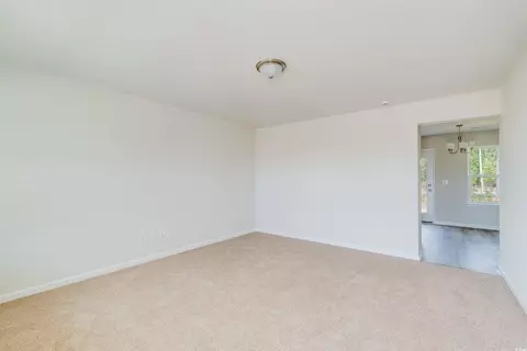 2811 Scarbrough Dr, Loris, SC 29569 photo 2