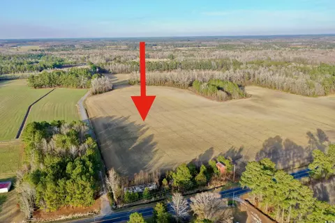 8463 Swamp Fox Hwy E, Tabor City, NC 28463