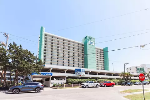 1210 N Waccamaw Dr #504, Murrells Inlet, SC 29576