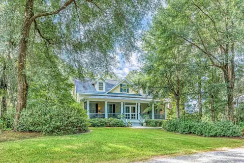 15 Morven Ln, Pawleys Island, SC 29585