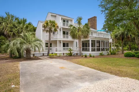 555 Clipper Ct, Georgetown, SC 29440