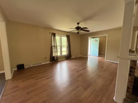 910 4th Ave, Kingstree, SC 29556 photo 4