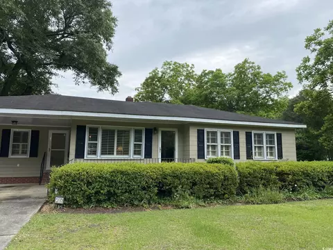 212 E Cottonwood St, Andrews, SC 29510