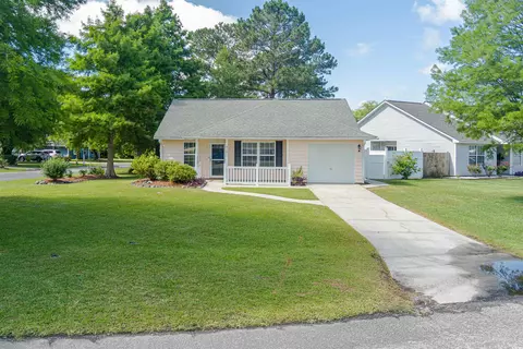 9701 Ashley Ln, Murrells Inlet, SC 29576