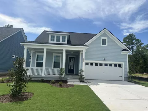 6484 Berg St, Murrells Inlet, SC 29576