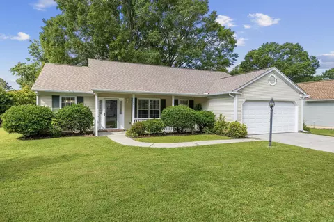 601 Bluebird Ln, Murrells Inlet, SC 29576