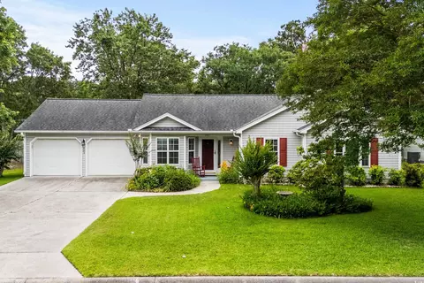 905 Castlewood Ln, Conway, SC 29526