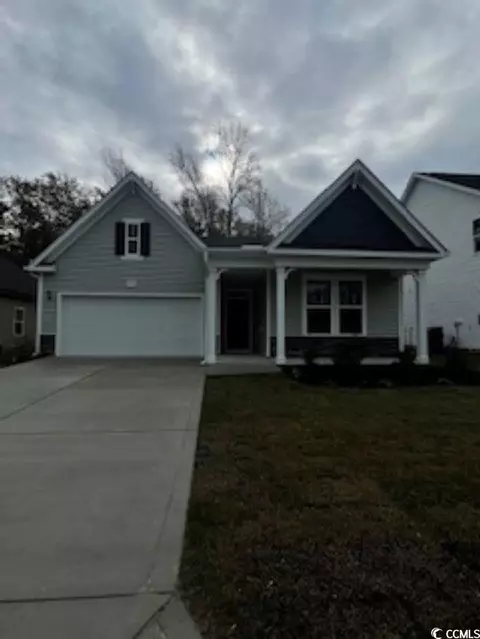 1096 NW Forest Bend Dr, Calabash, NC 28467