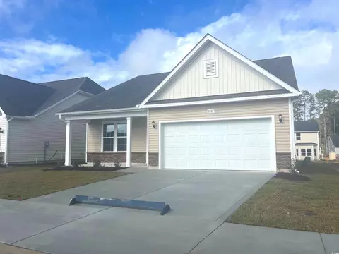 1087 NW Forest Bend Dr, Calabash, NC 28467
