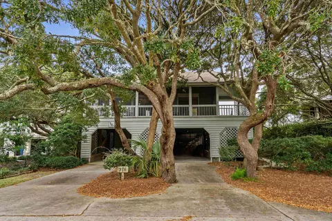 376 Myrtle Ave, Pawleys Island, SC 29585