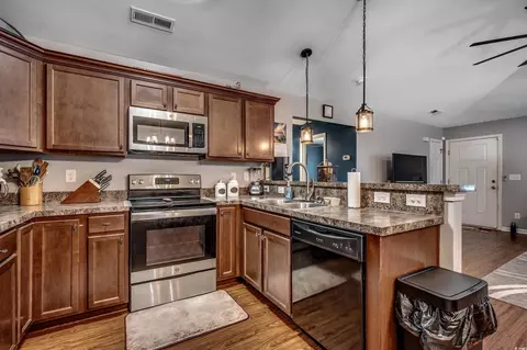 817 Benchmade Rd, Conway, SC 29527 photo 7