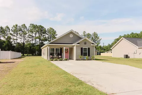 6963 Daphane Dr, Loris, SC 29569
