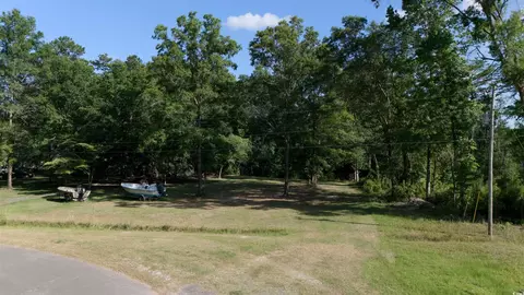 598 Comanche Dr, Georgetown, SC 29440