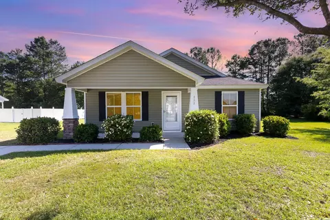 422 Lake Park Dr, Myrtle Beach, SC 29588