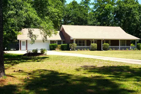 1925 Hickory Ln, Longs, SC 29568