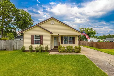 8089 Bark Ct, Murrells Inlet, SC 29576